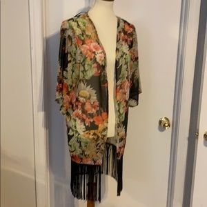 🛒Shawl, jacket, cover top. Size M.